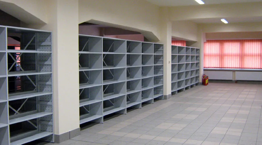 Výrobca pohyblivých regálov, mobilných skríň, kovového skladového kancelárskeho nábytku, Poľsko